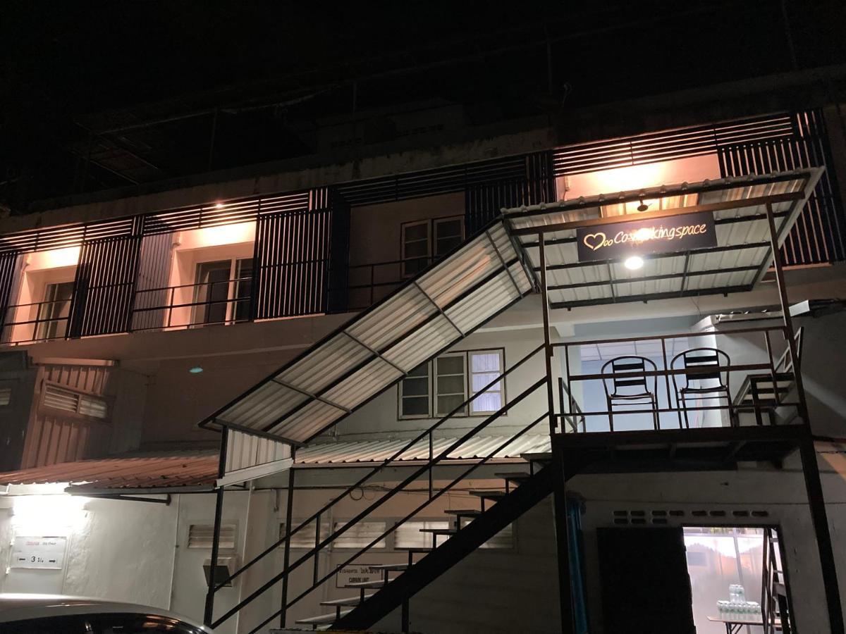 Moocoworking Otel Loei Dış mekan fotoğraf