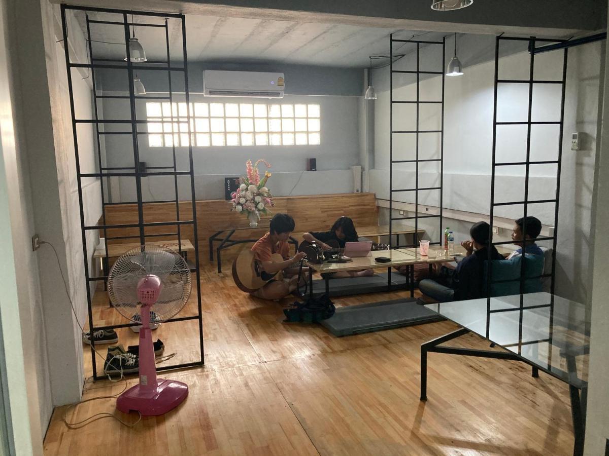Moocoworking Otel Loei Dış mekan fotoğraf
